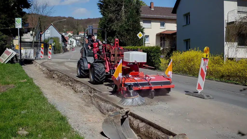 Anbau-Kehrmaschine Winterdienst